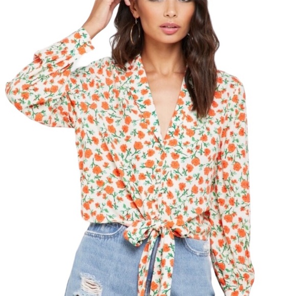 Topshop Tops - TOPSHOP Front Knot Orange and White Floral Women’s Size US 8